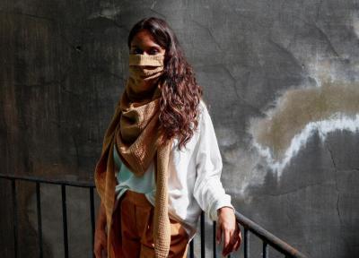 زیبا و شیک: ماسک-دستمال گردن 185 دلاری بلژیکی برای دوران کرونا
